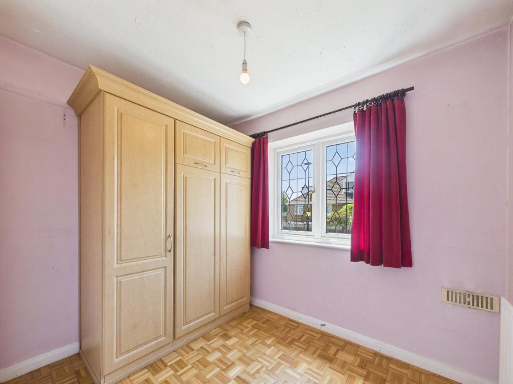 The Gardens, Feltham, TW14 - Image 7