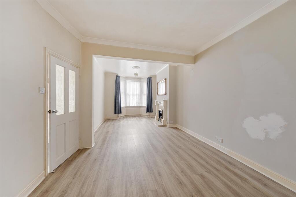 Trumpington Road, Forest Gate - Image 7