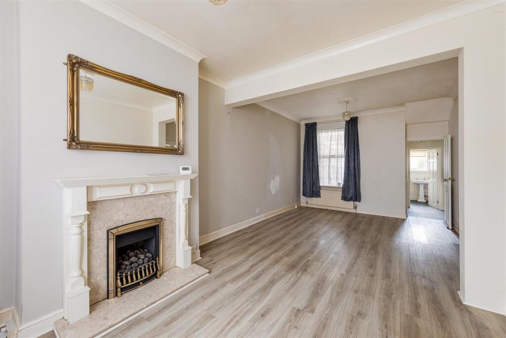Trumpington Road, Forest Gate - Image 8