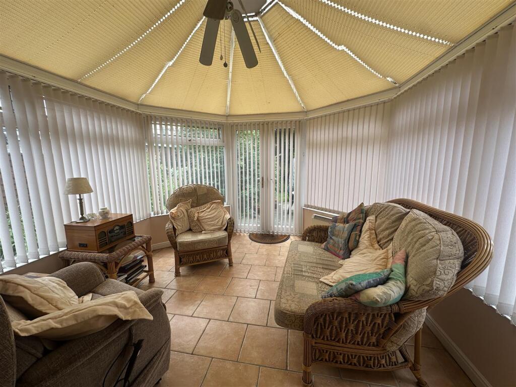 Hunter Avenue, Tarleton, Preston - Image 6