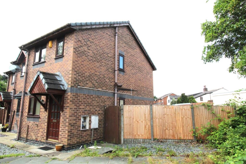 Mosslands, Leyland, Lancashire - Image 2