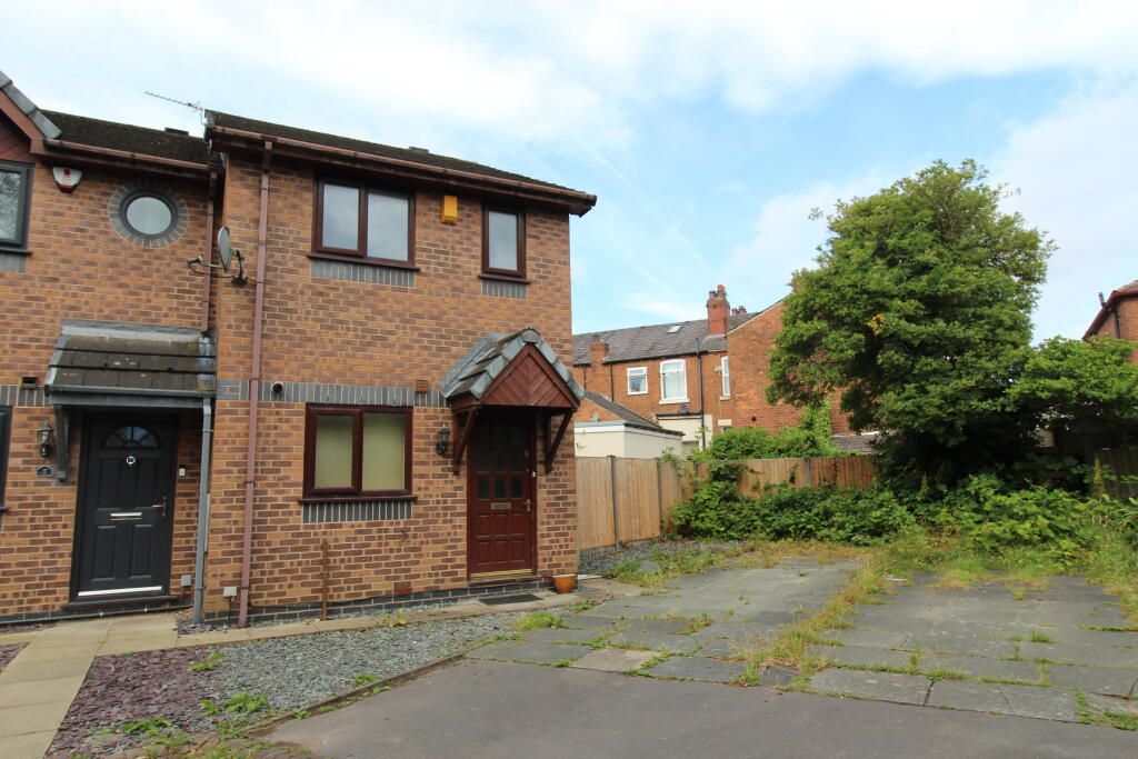 Mosslands, Leyland, Lancashire - Image 3