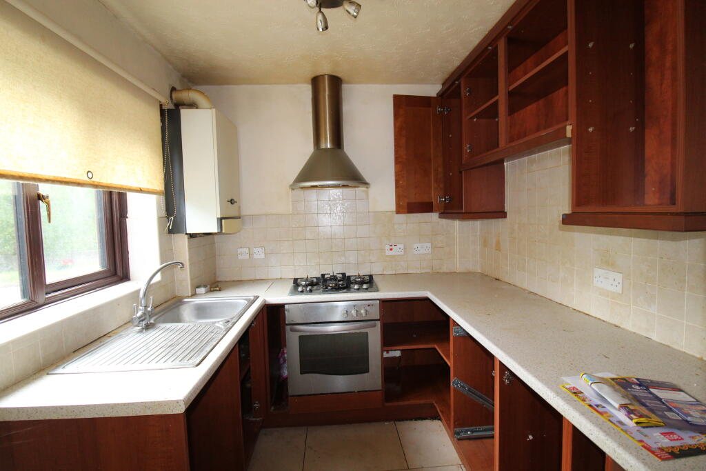 Mosslands, Leyland, Lancashire - Image 4