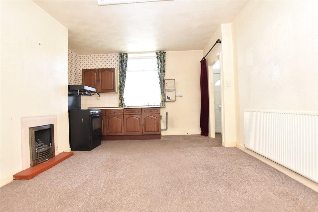 Howden Clough Road, Morley, Leeds, West Yorkshire - Image 2
