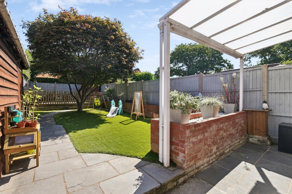 Lemsford Lane, Welwyn Garden City, Hertfordshire, AL8 - Image 15