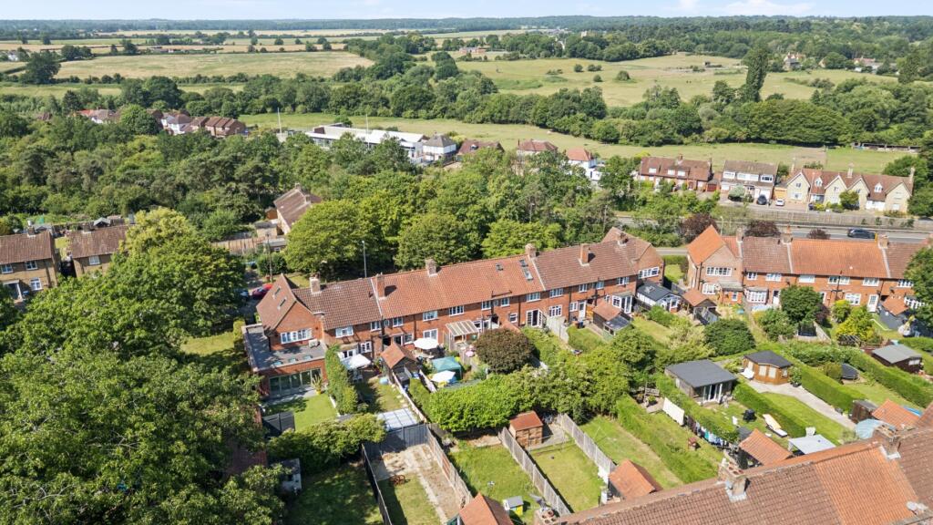 Lemsford Lane, Welwyn Garden City, Hertfordshire, AL8 - Image 18