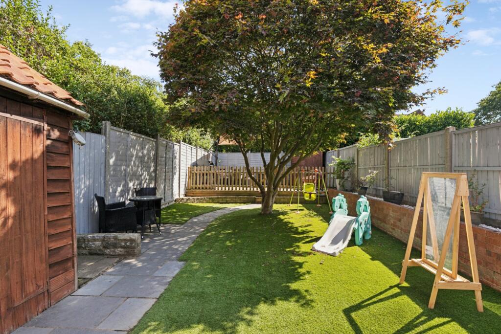 Lemsford Lane, Welwyn Garden City, Hertfordshire, AL8 - Image 3