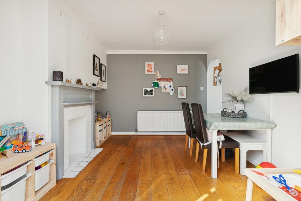 Lemsford Lane, Welwyn Garden City, Hertfordshire, AL8 - Image 7