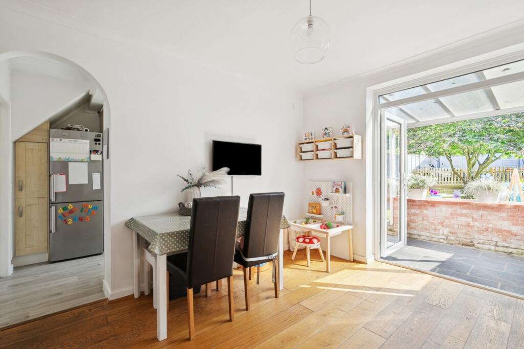 Lemsford Lane, Welwyn Garden City, Hertfordshire, AL8 - Image 8