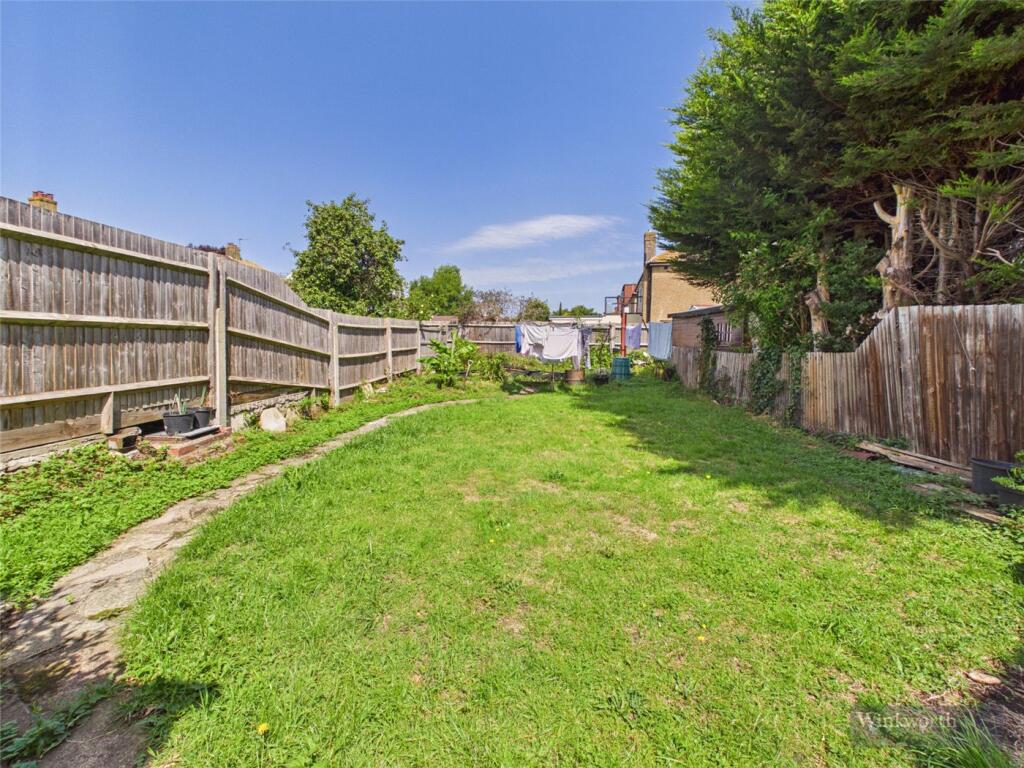 Hamilton Avenue, Surbiton, KT6 - Image 14