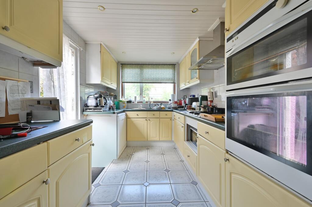 Tudor Drive, Watford, WD24 - Image 2