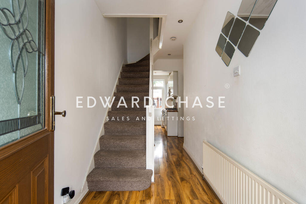 Chadwell Avenue, RM6 - Image 2