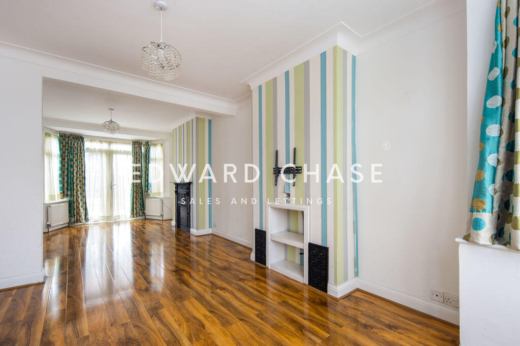 Chadwell Avenue, RM6 - Image 4