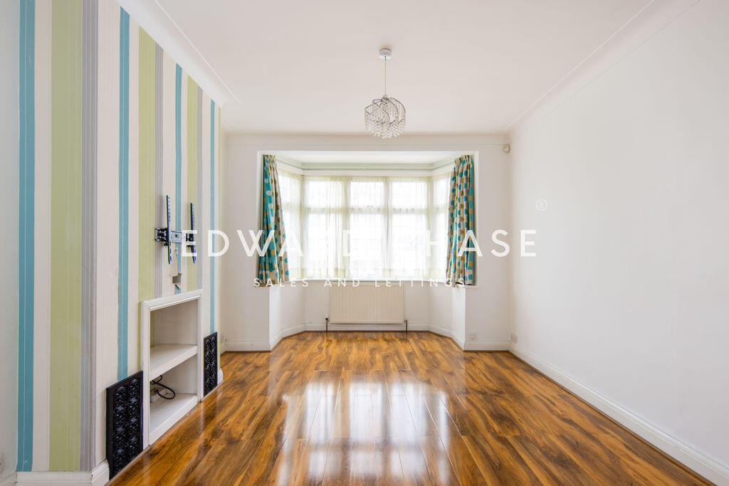 Chadwell Avenue, RM6 - Image 5