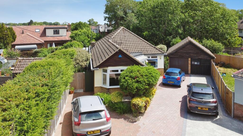 Priory Close, Pilgrims Hatch, Brentwood - Image 19