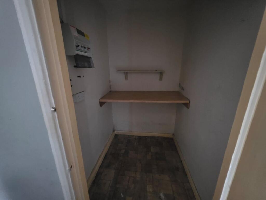 31 Halstead Close, Canterbury, Kent CT2 7UD - Image 2