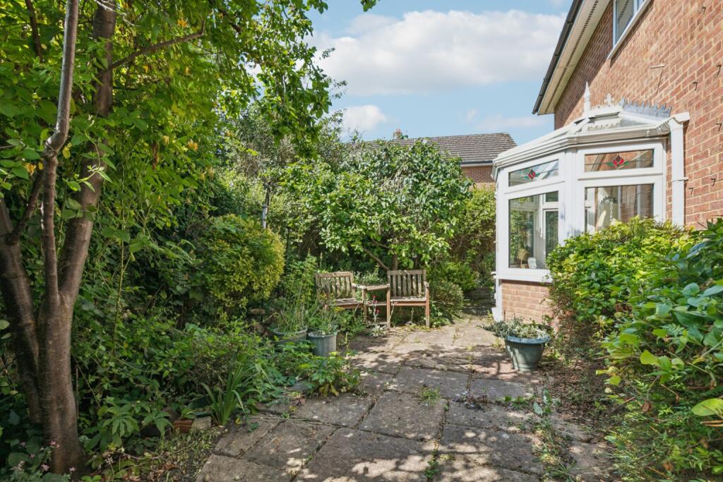 Greenside Drive, Hitchin, Hertfordshire, SG5 - Image 3