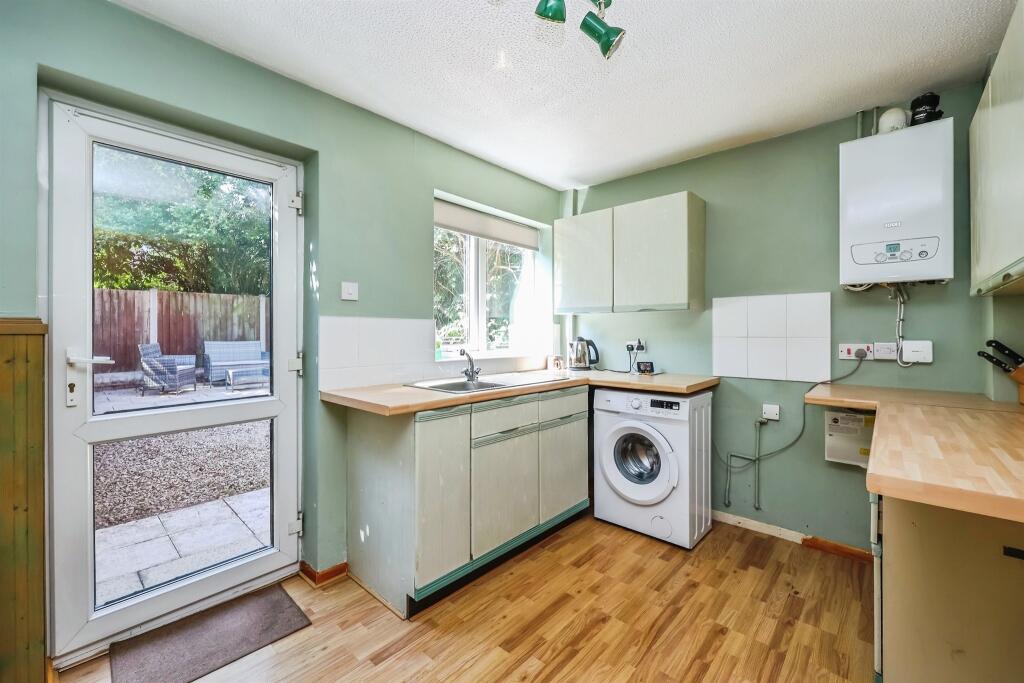 Dorchester Road, Kimberley, Nottingham - Image 2