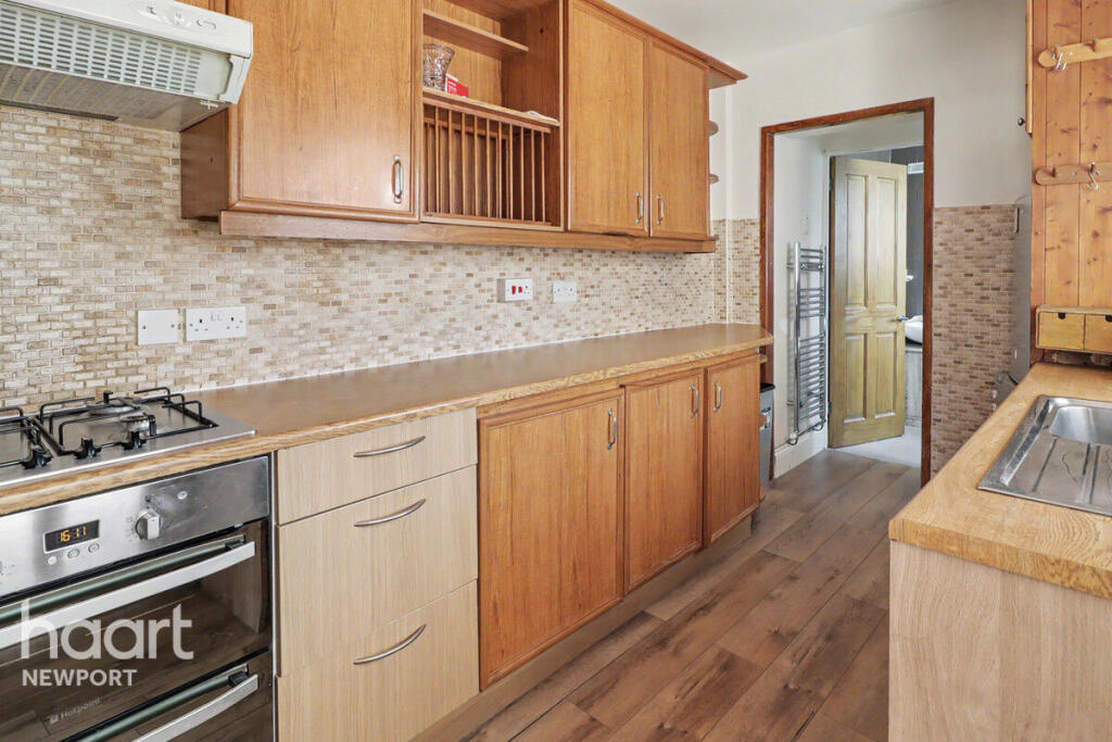 Aston Crescent, Newport - Image 7