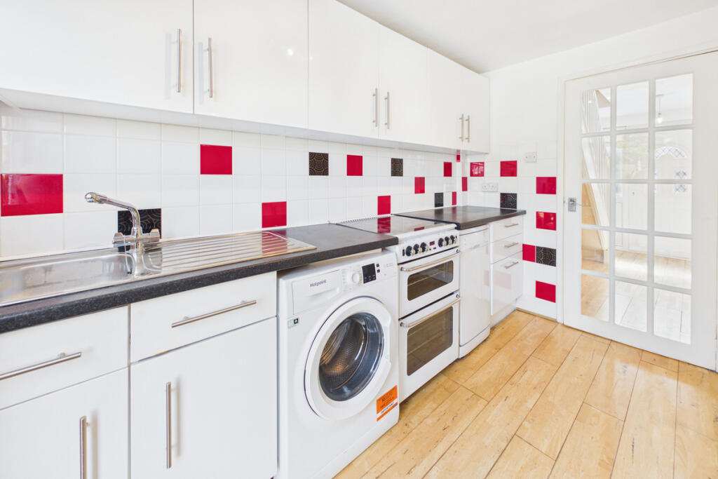 Belsize Road, Hemel Hempstead, HP3 - Image 7
