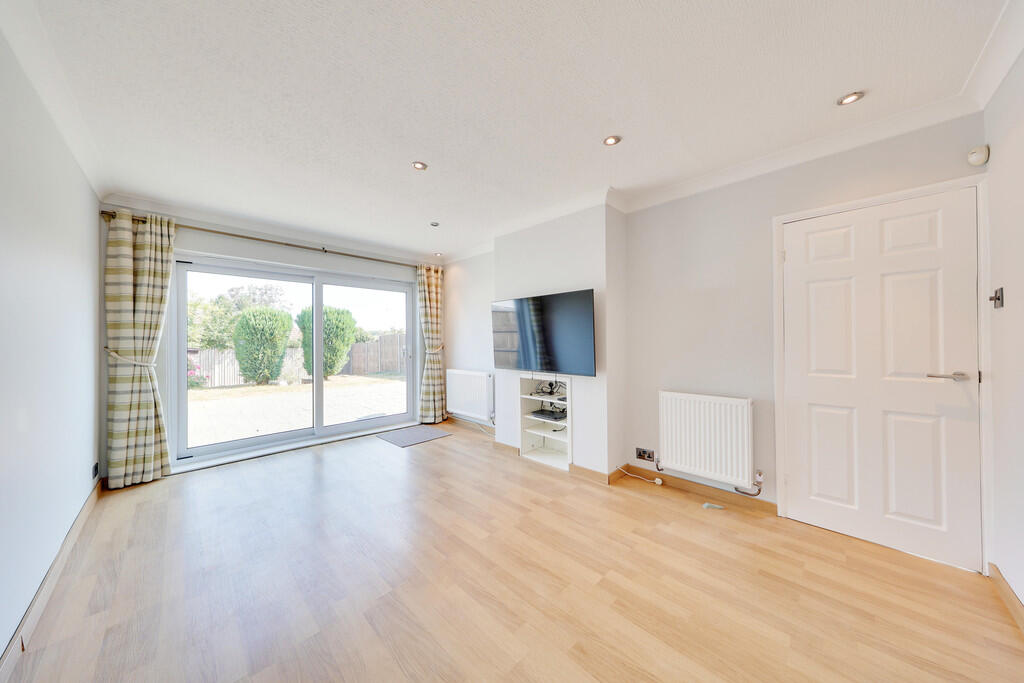 Renton Drive, Orpington - Image 2