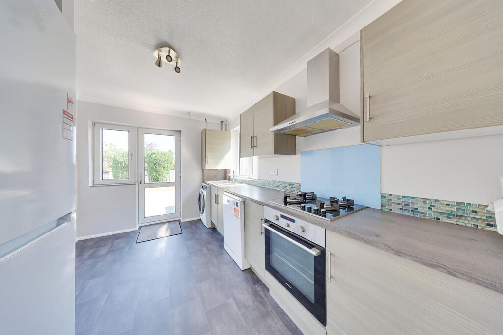Renton Drive, Orpington - Image 3