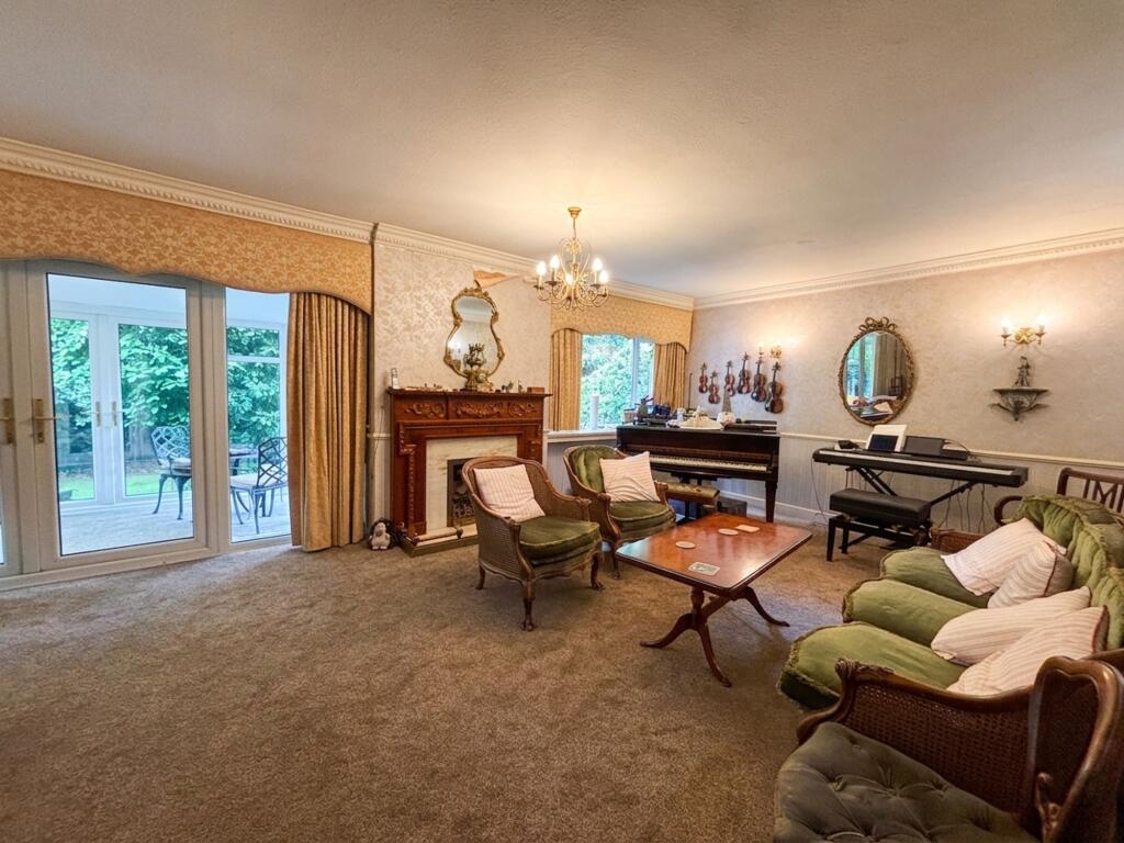 Sefton Drive, Worsley, M28 - Image 2