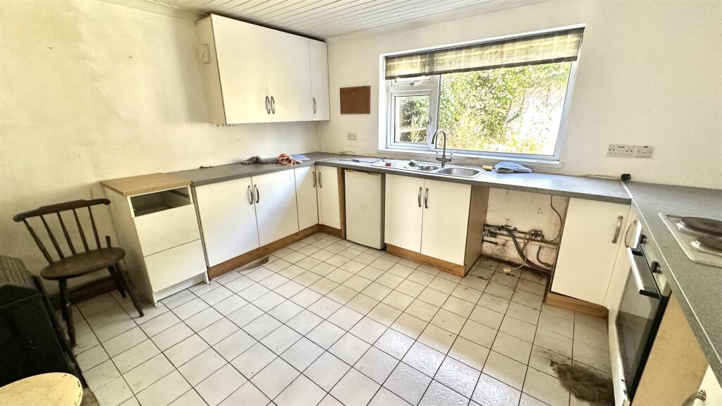Trenowah Road, St. Austell - Image 2