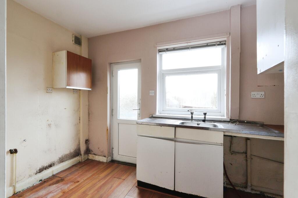 Ridgehill Grove, Sheffield, S12 - Image 7