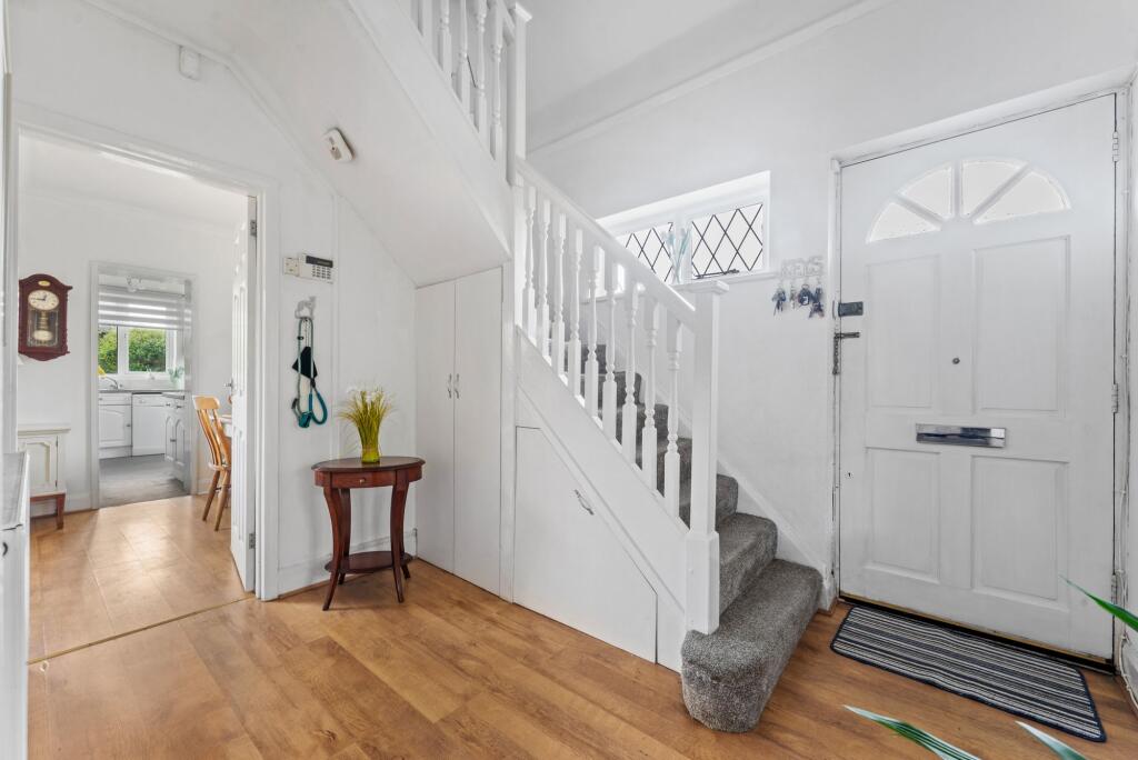 Parkdale Crescent, Worcester Park, KT4 - Image 11