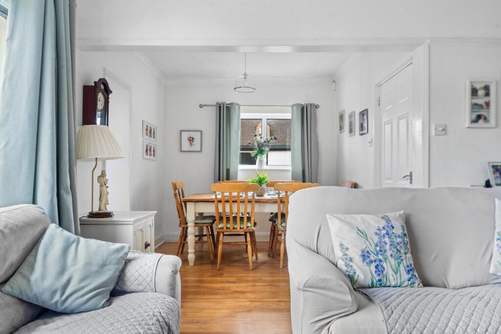 Parkdale Crescent, Worcester Park, KT4 - Image 5