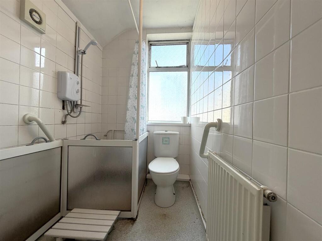 Southfield Drive, Westhoughton, Bolton - Image 19