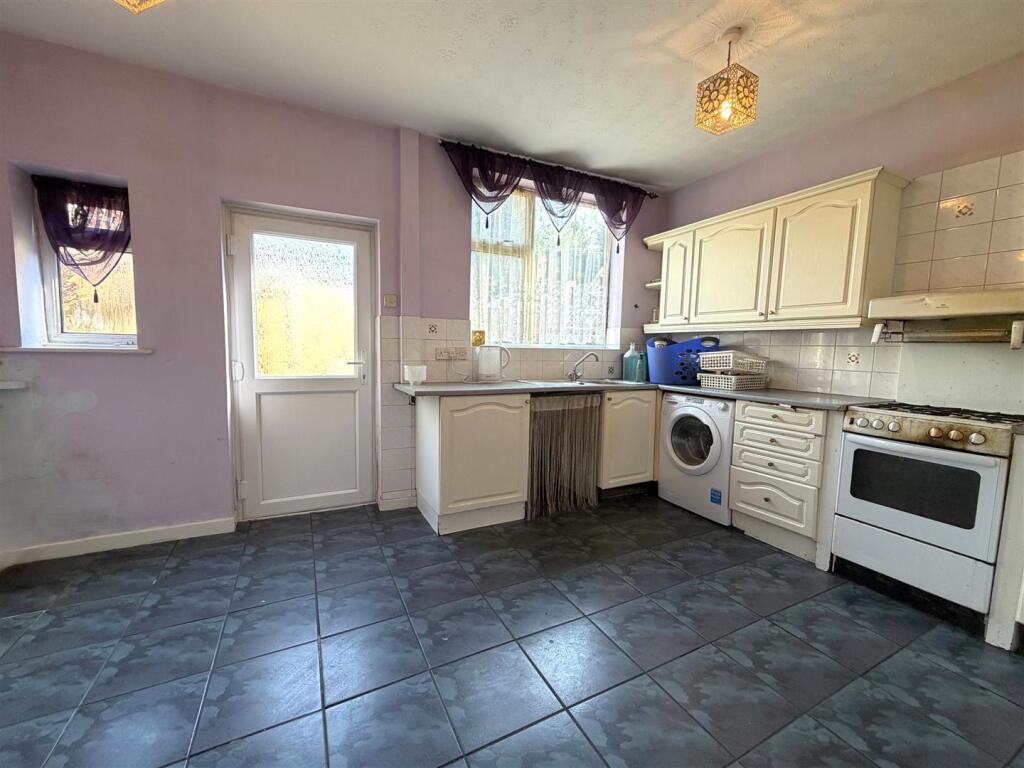Southfield Drive, Westhoughton, Bolton - Image 8