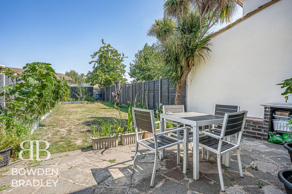 Crown Road, Barkingside, IG6 - Image 20