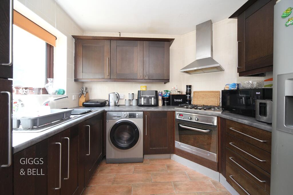 Cannon Lane, Luton, Bedfordshire, LU2 8BJ - Image 3
