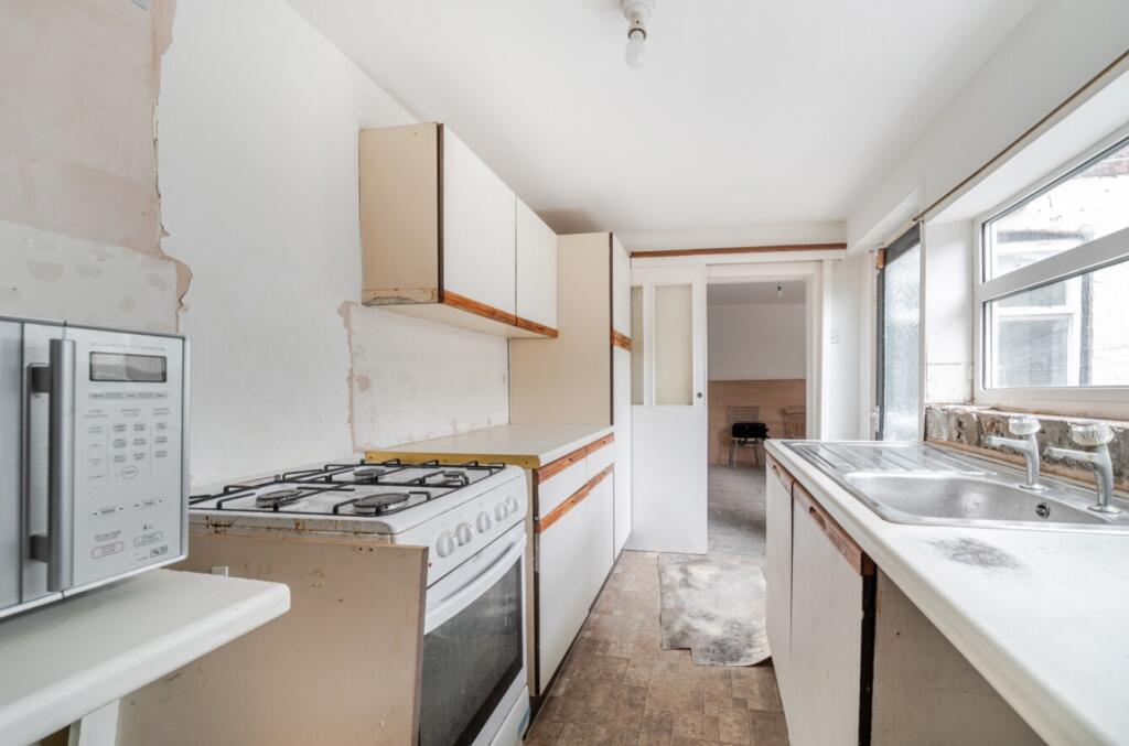 Commercial Road, Grantham, Lincolnshire, NG31 - Image 2