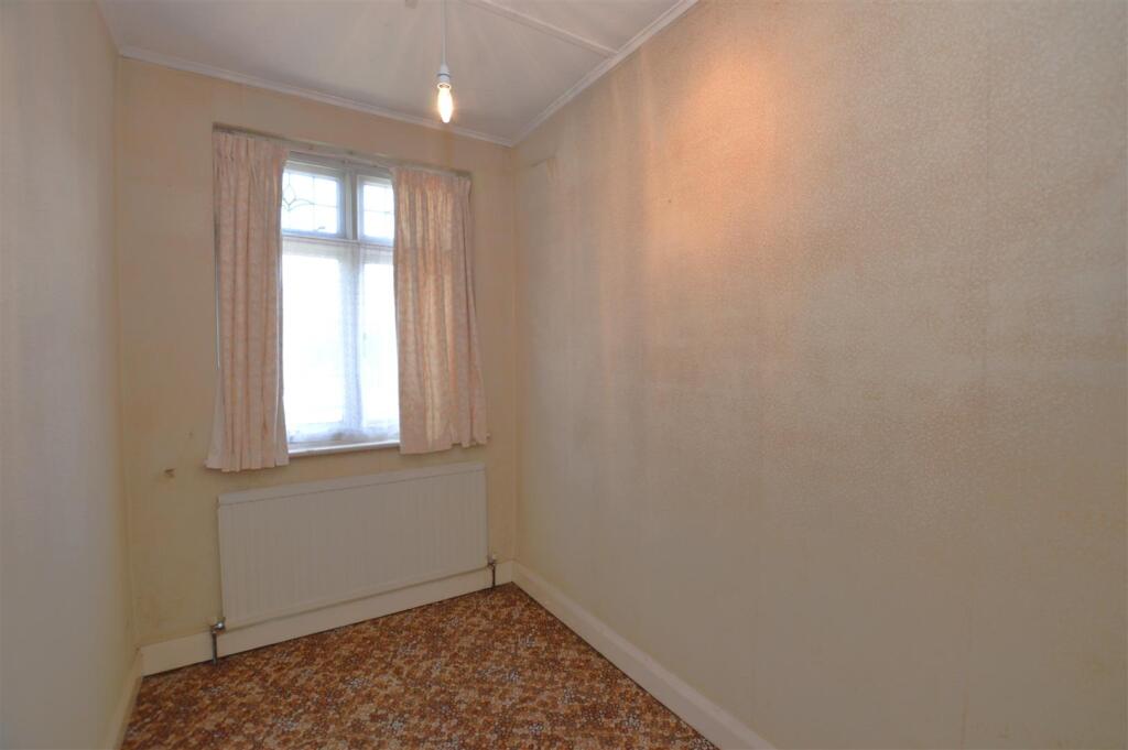 Lyndhurst Avenue, Whitton - Image 10