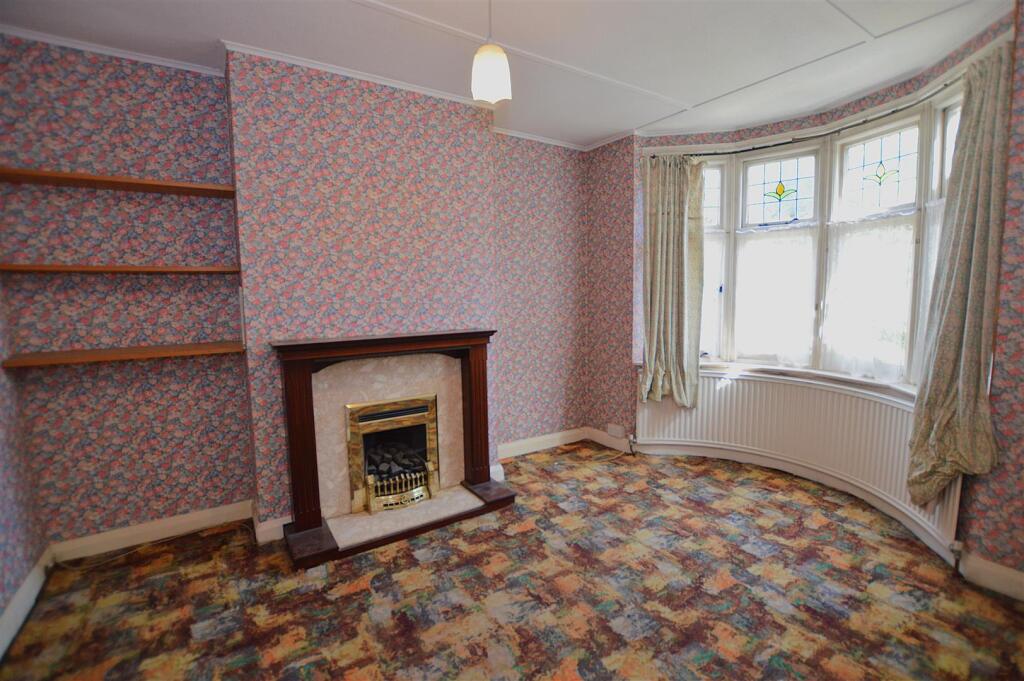 Lyndhurst Avenue, Whitton - Image 2