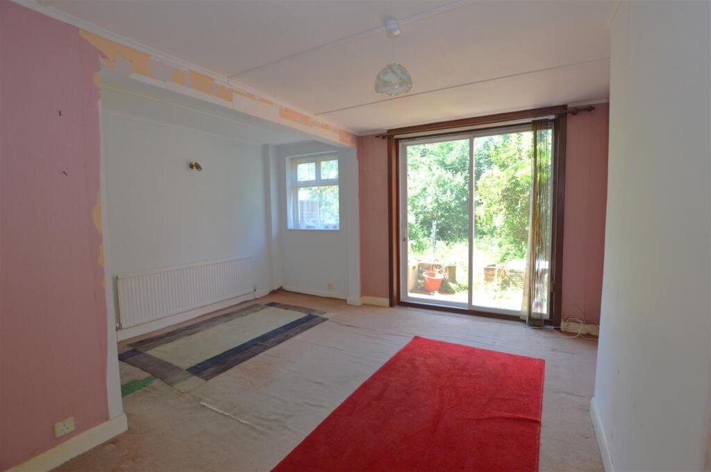Lyndhurst Avenue, Whitton - Image 6