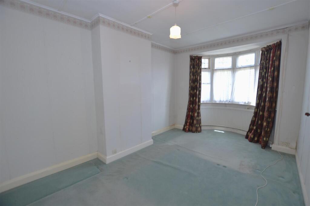 Lyndhurst Avenue, Whitton - Image 7