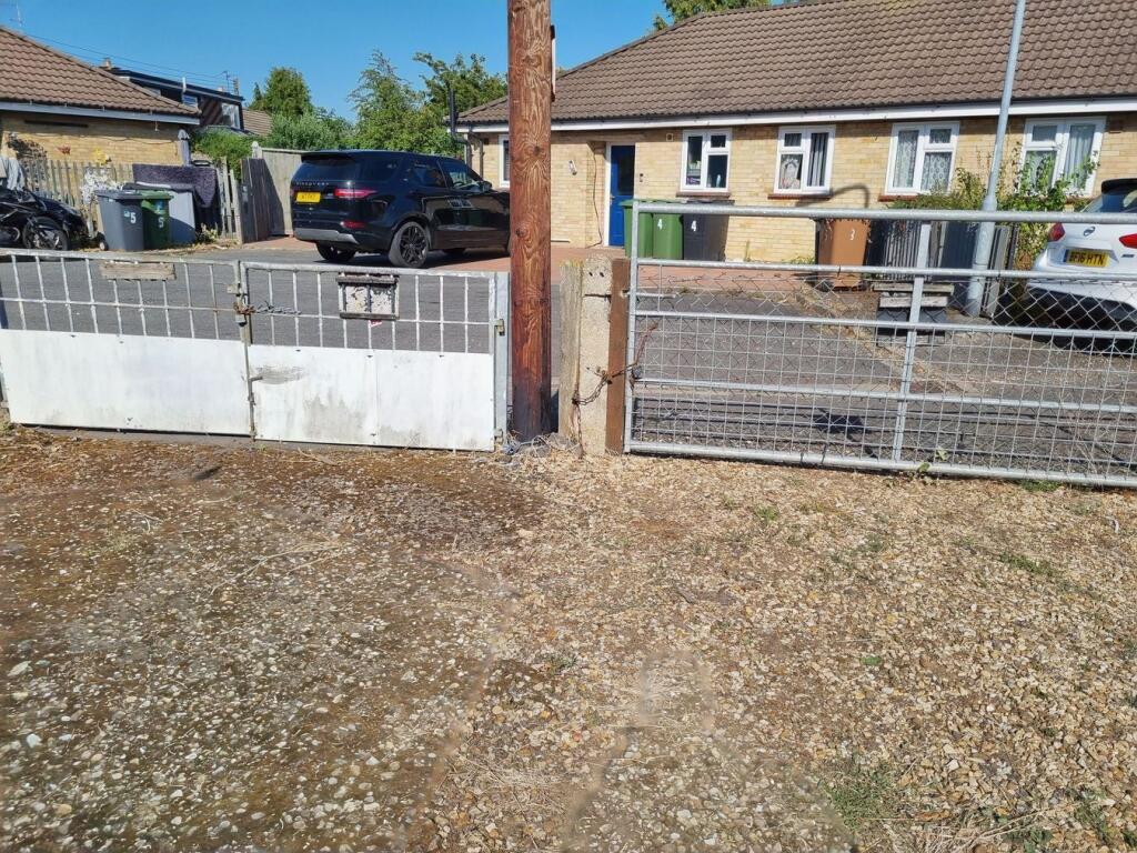 School Close, Maxey, Market Deeping, PE6 - Image 2