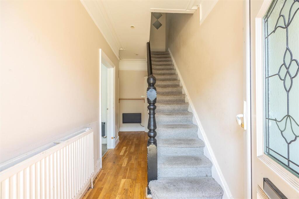 RAMUZ DRIVE, Westcliff-On-Sea - Image 7