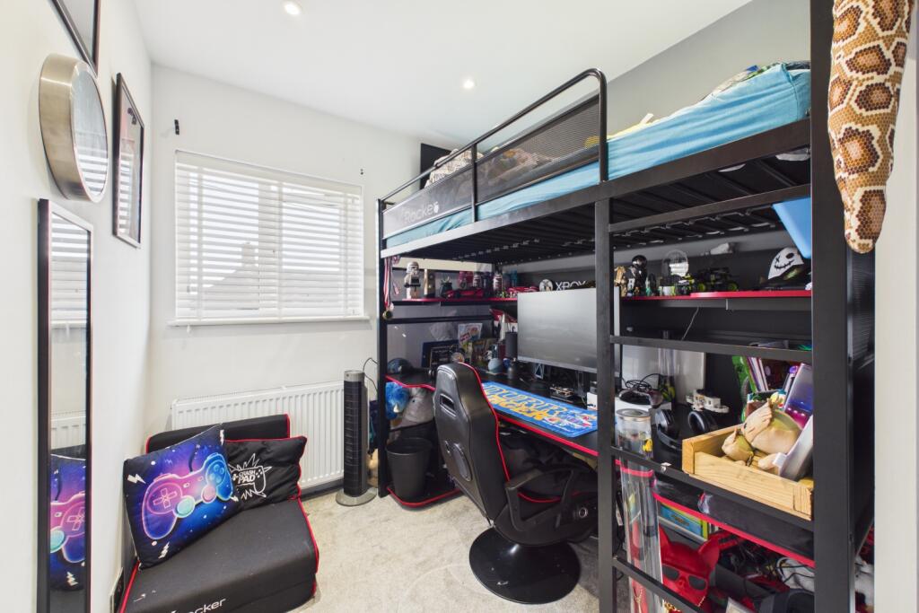 Holbrook Drive, Sheffield, South Yorkshire, S13 - Image 15