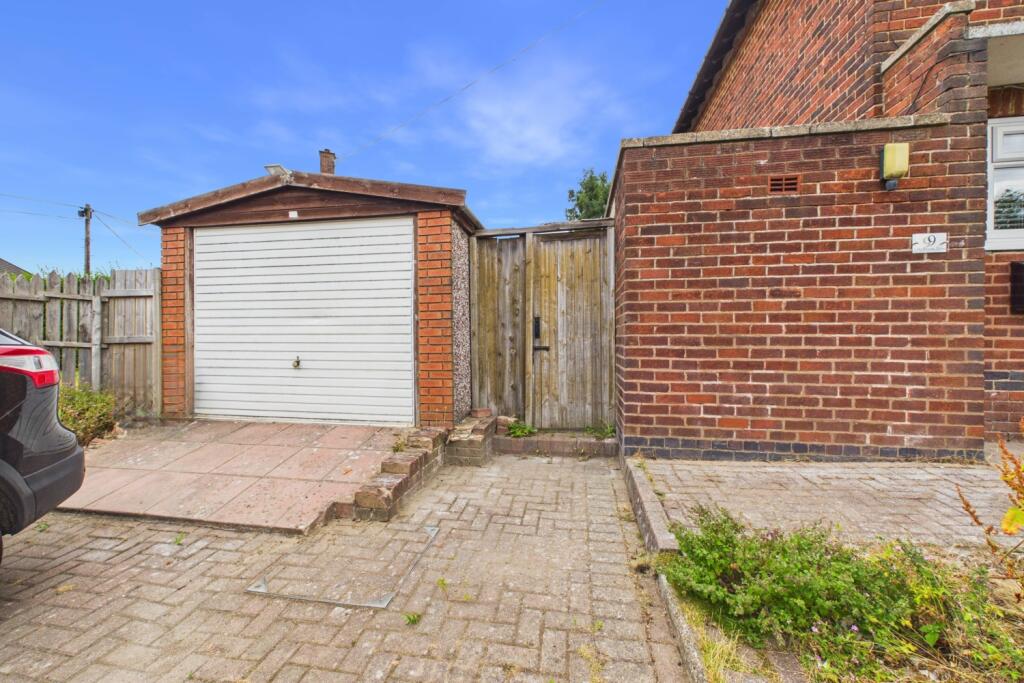 Holbrook Drive, Sheffield, South Yorkshire, S13 - Image 22