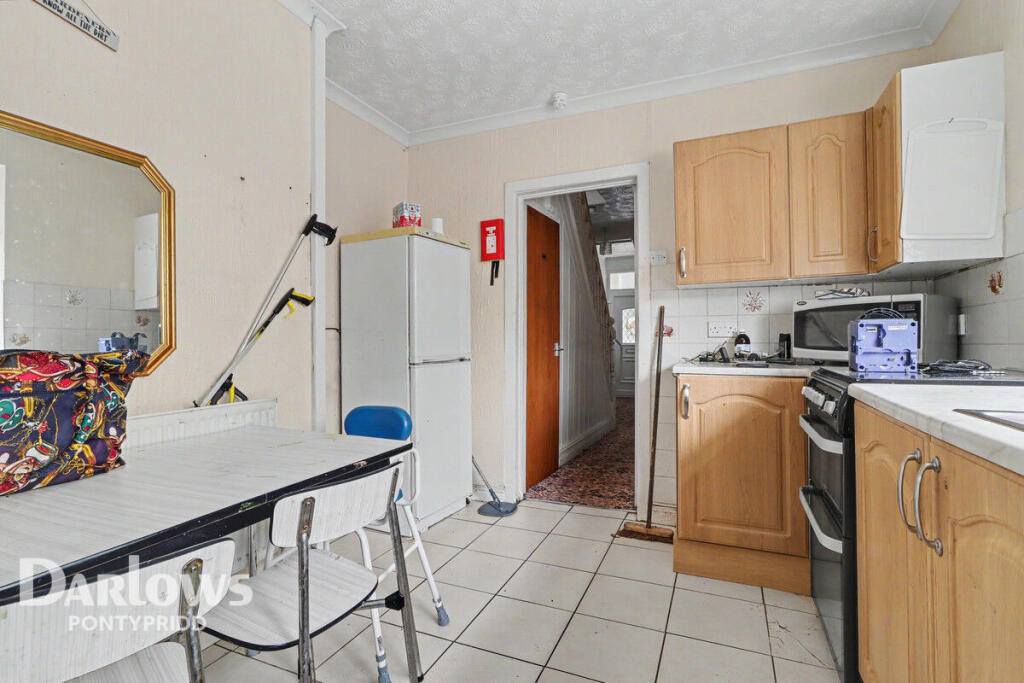 Lawn Terrace, Pontypridd - Image 7