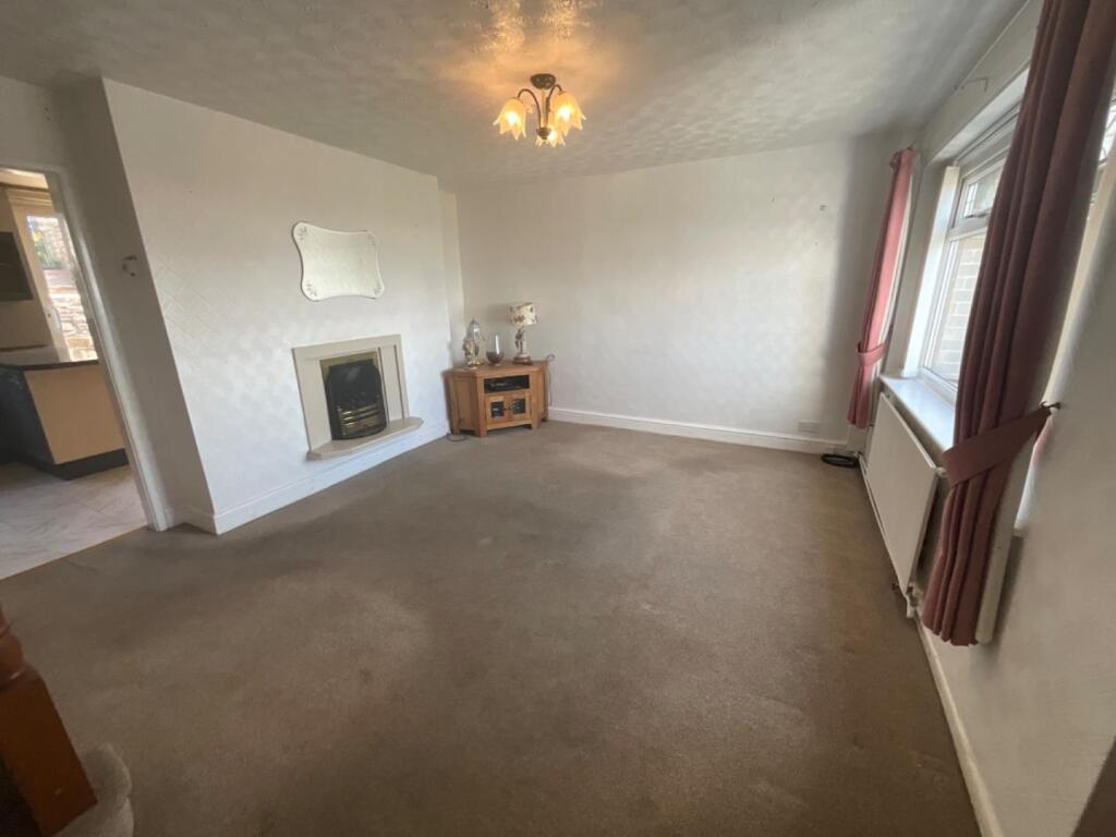 Broadhill Road, Stalybridge - Image 2