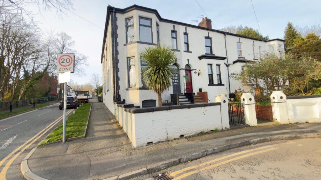 8 Sunny Brow Road, Middleton, Manchester, Lancashire, M24 4AX - Image 2