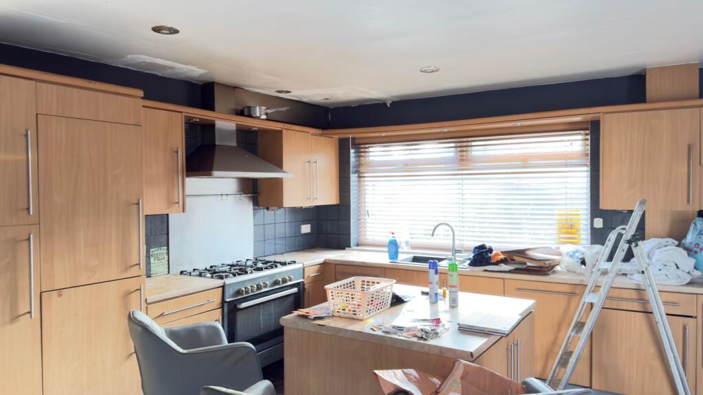 8 Sunny Brow Road, Middleton, Manchester, Lancashire, M24 4AX - Image 7