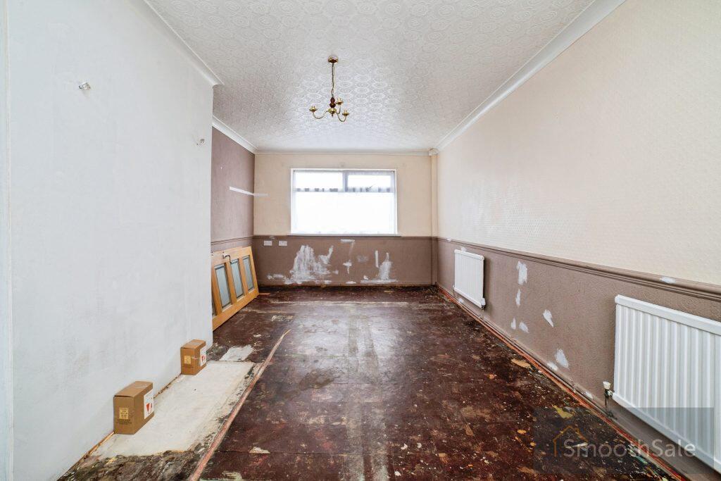 The Oval, Sutton-in-Ashfield, NG17 2FQ - Image 7