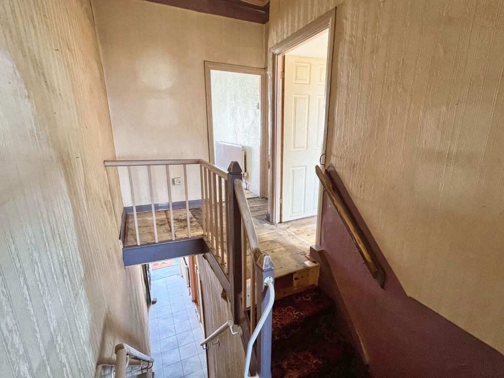 South Street, Bridgend, CF31 - Image 11